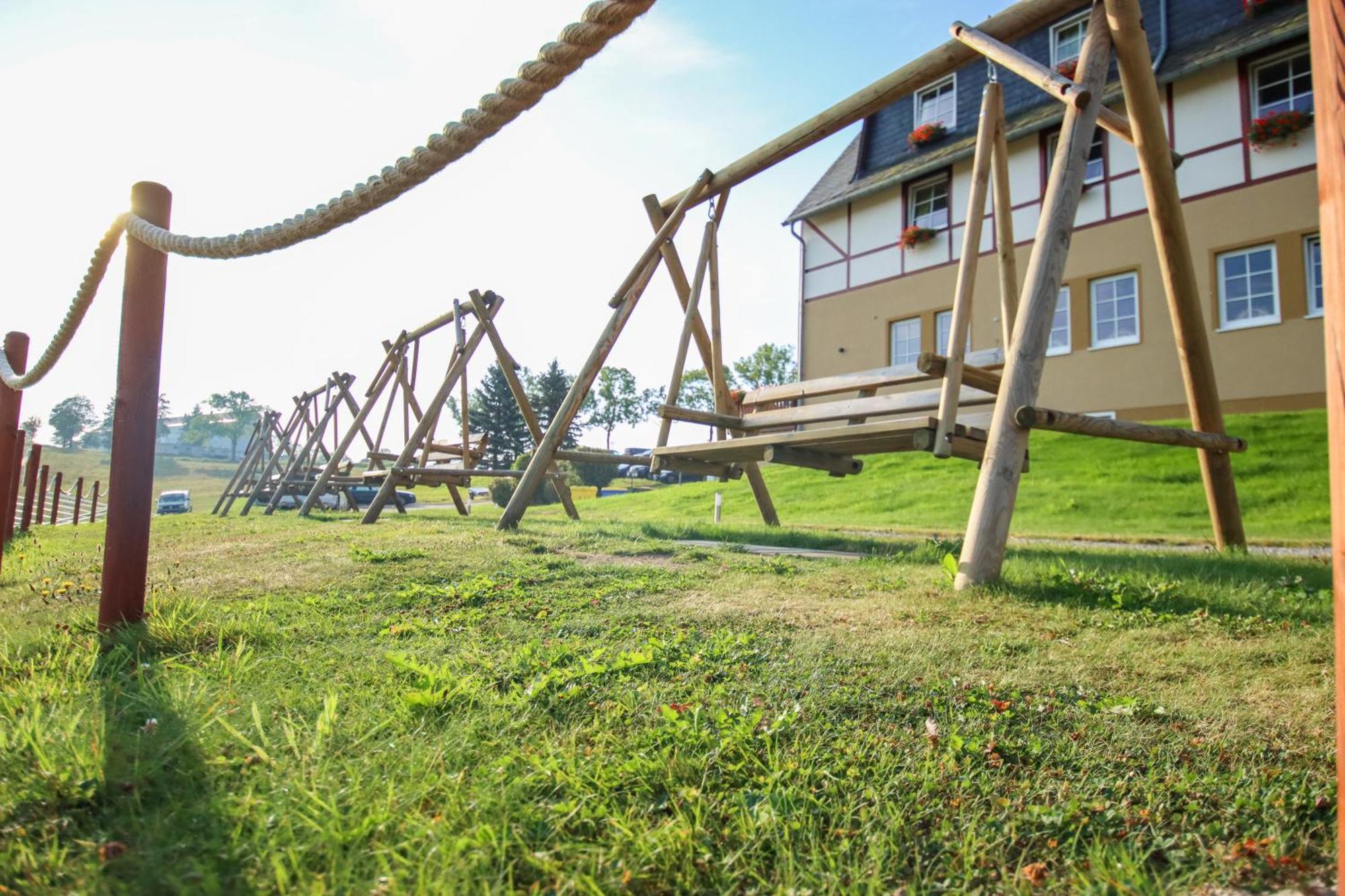 Panorama Berghotel Wettiner Hoehe Seiffen Exterior photo